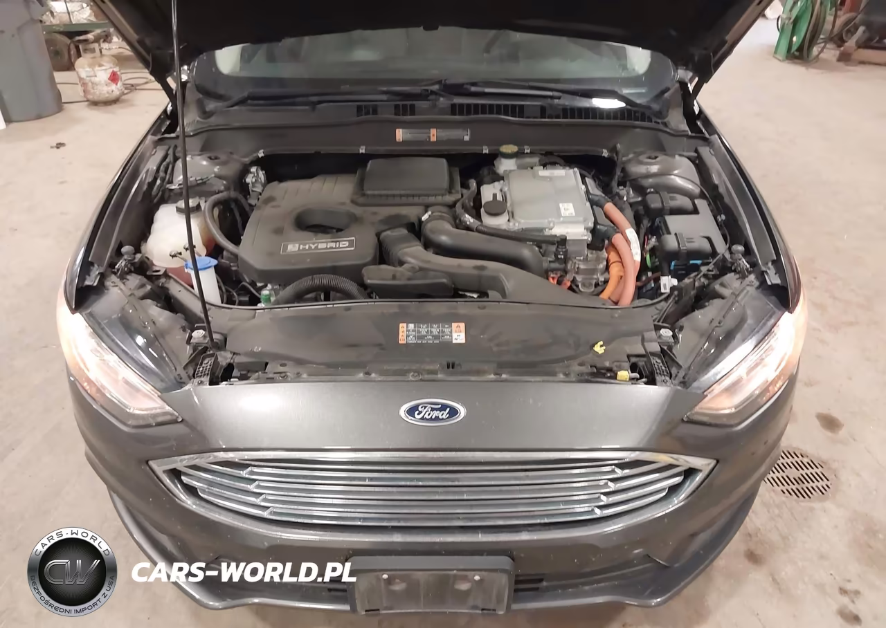 2018 Ford Fusion Hybrid S VIN:3FA6P0UUXJR122634 - 10