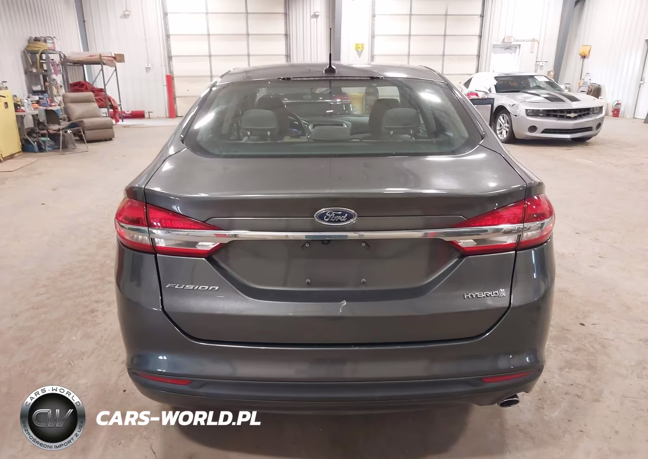 2018 Ford Fusion Hybrid S VIN:3FA6P0UUXJR122634 - 16