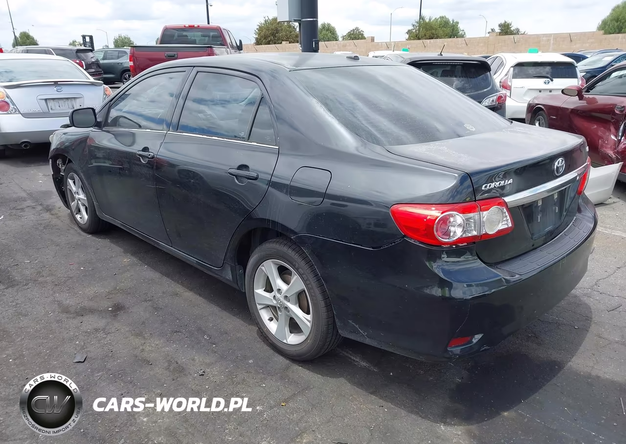 2013 Toyota Corolla Le VIN:5YFBU4EE8DP098876 - 3
