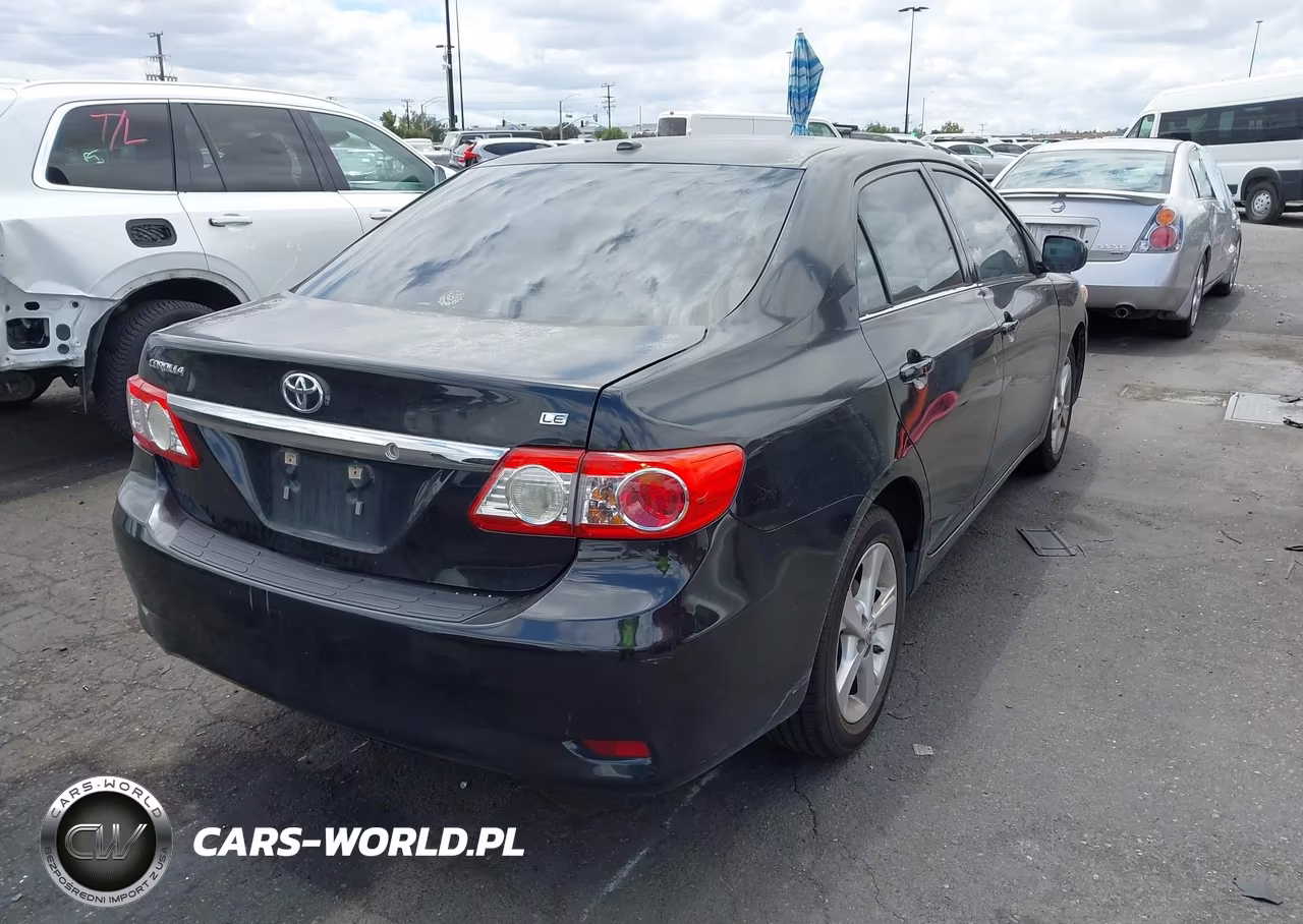 2013 Toyota Corolla Le VIN:5YFBU4EE8DP098876 - 4