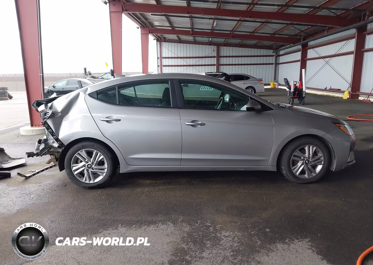 2020 Hyundai Elantra Sel VIN:5NPD84LF0LH577829 - 13