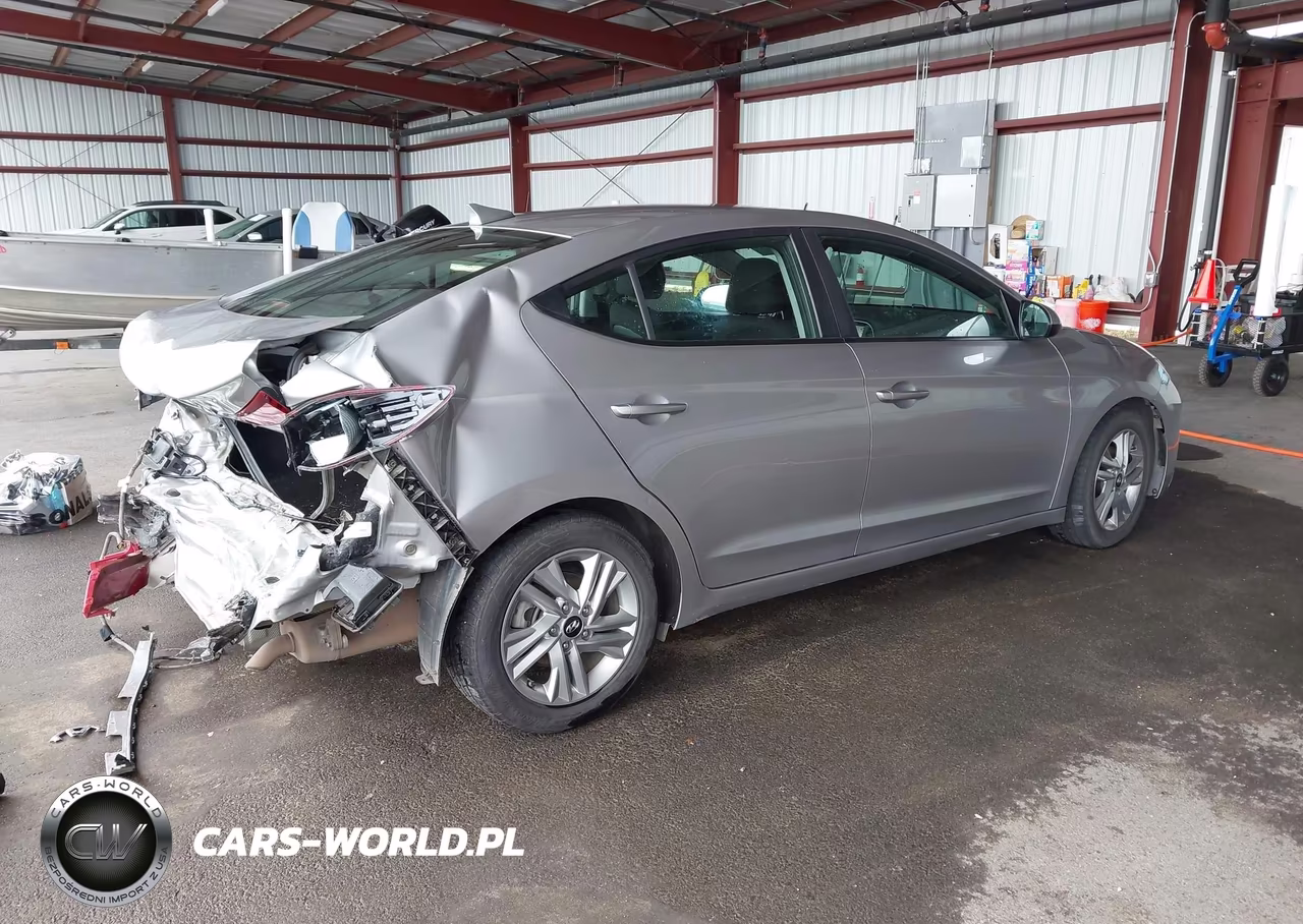 2020 Hyundai Elantra Sel VIN:5NPD84LF0LH577829 - 4