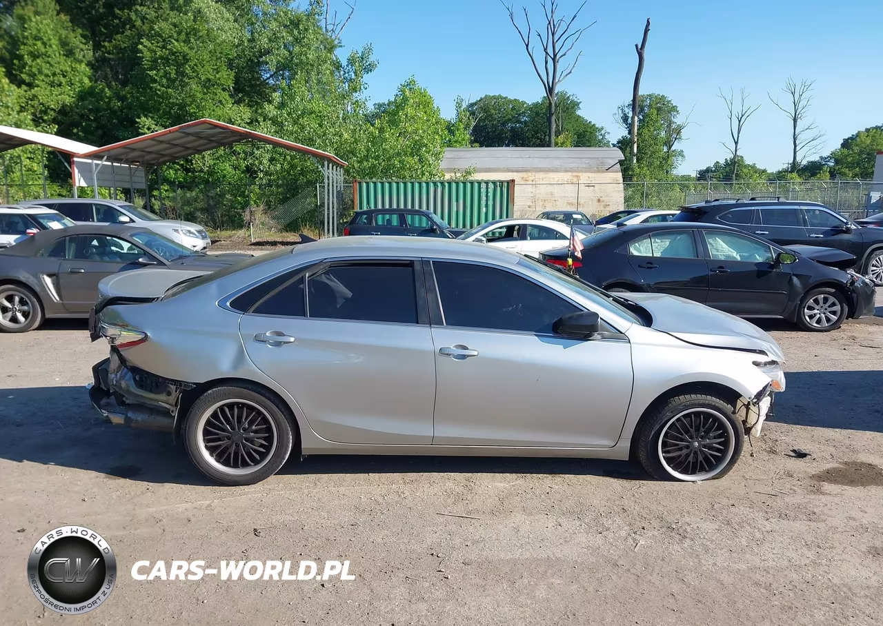 2017 Toyota Camry Se VIN:4T1BF1FK5HU296963 - 12