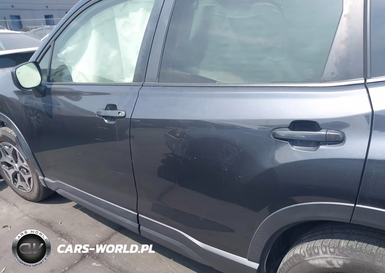 2019 Subaru Forester Premium VIN:JF2SKAEC5KH408155 - 14