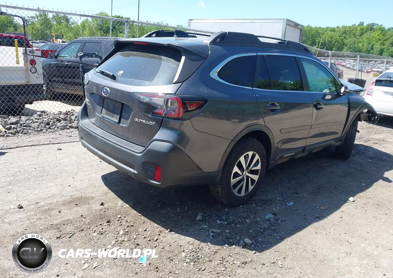 2020 Subaru Outback Premium VIN:4S4BTACC8L3155776 - 4