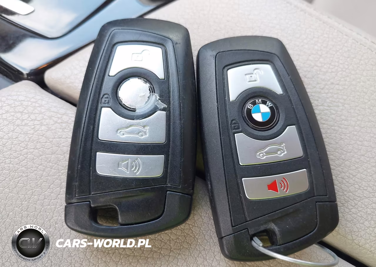 2012 BMW 528I VIN:WBAXG5C54CDY28125 - 11