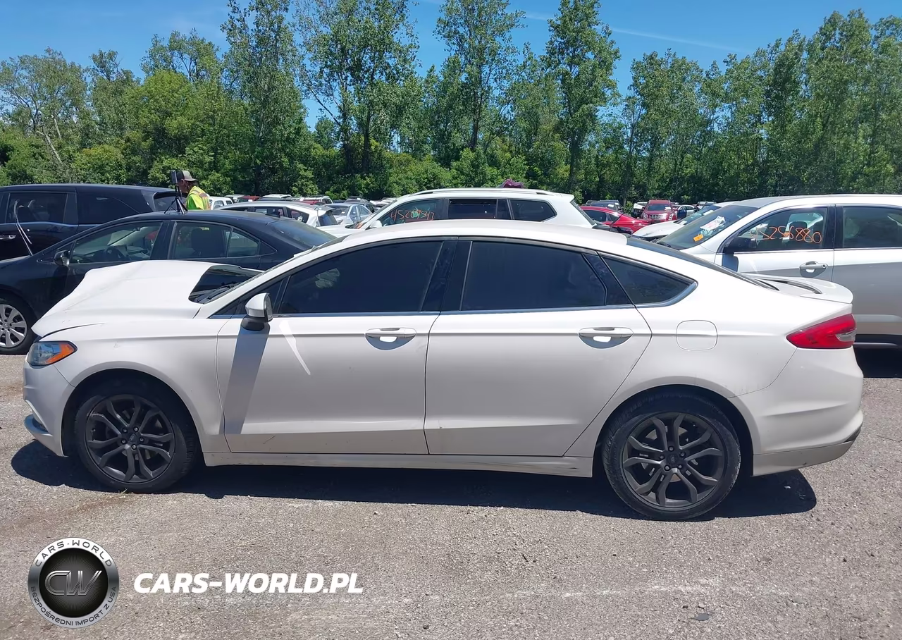 2018 Ford Fusion Se VIN:3FA6P0HD1JR135184 - 14
