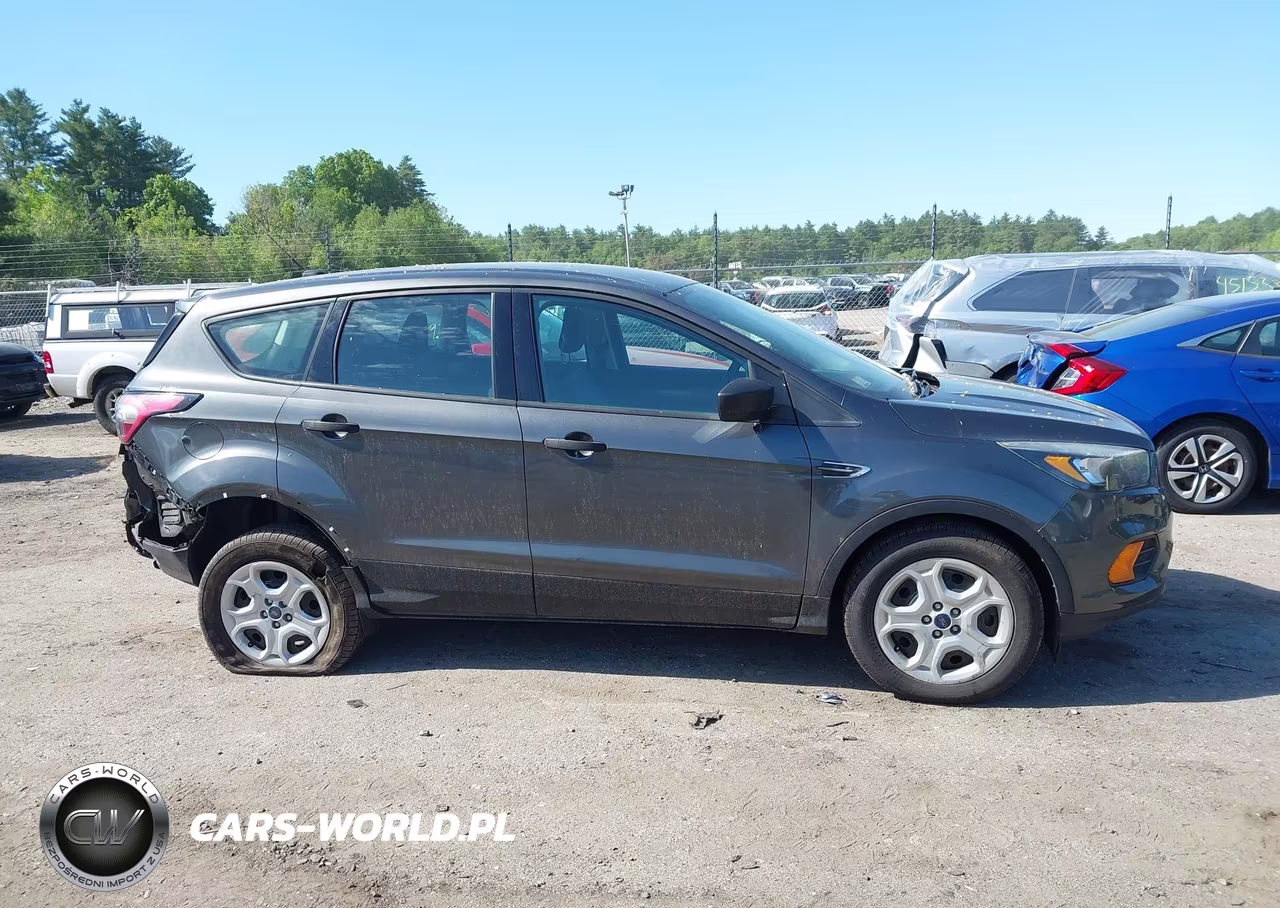 2018 Ford Escape S VIN:1FMCU0F78JUA32920 - 13