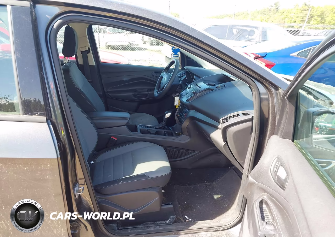 2018 Ford Escape S VIN:1FMCU0F78JUA32920 - 5