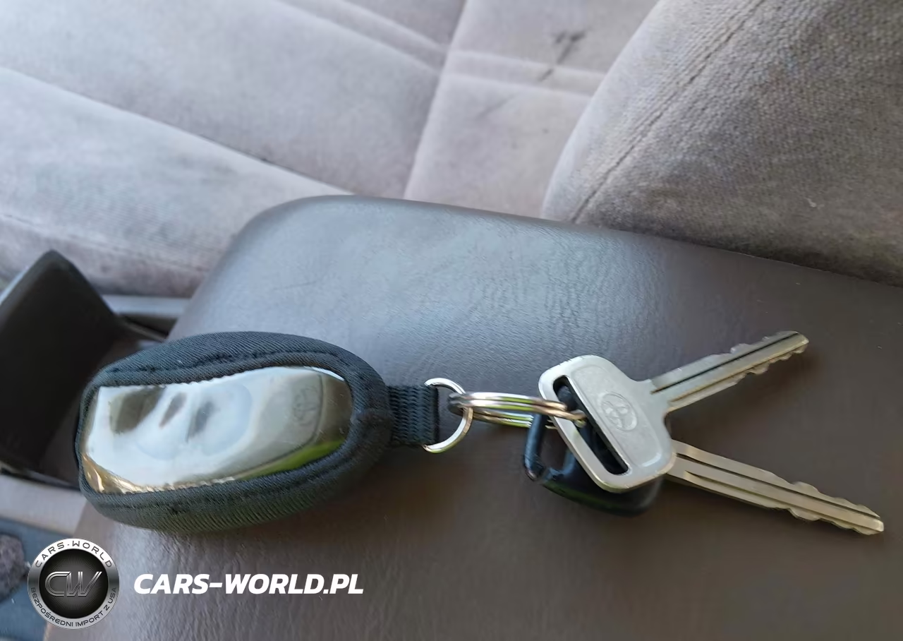 1998 Toyota Camry Le VIN:4T1BG22K0WU334217 - 11