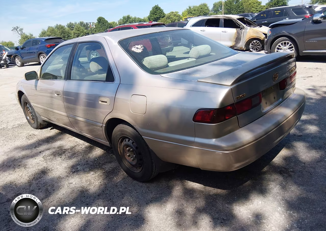 1998 Toyota Camry Le VIN:4T1BG22K0WU334217 - 3