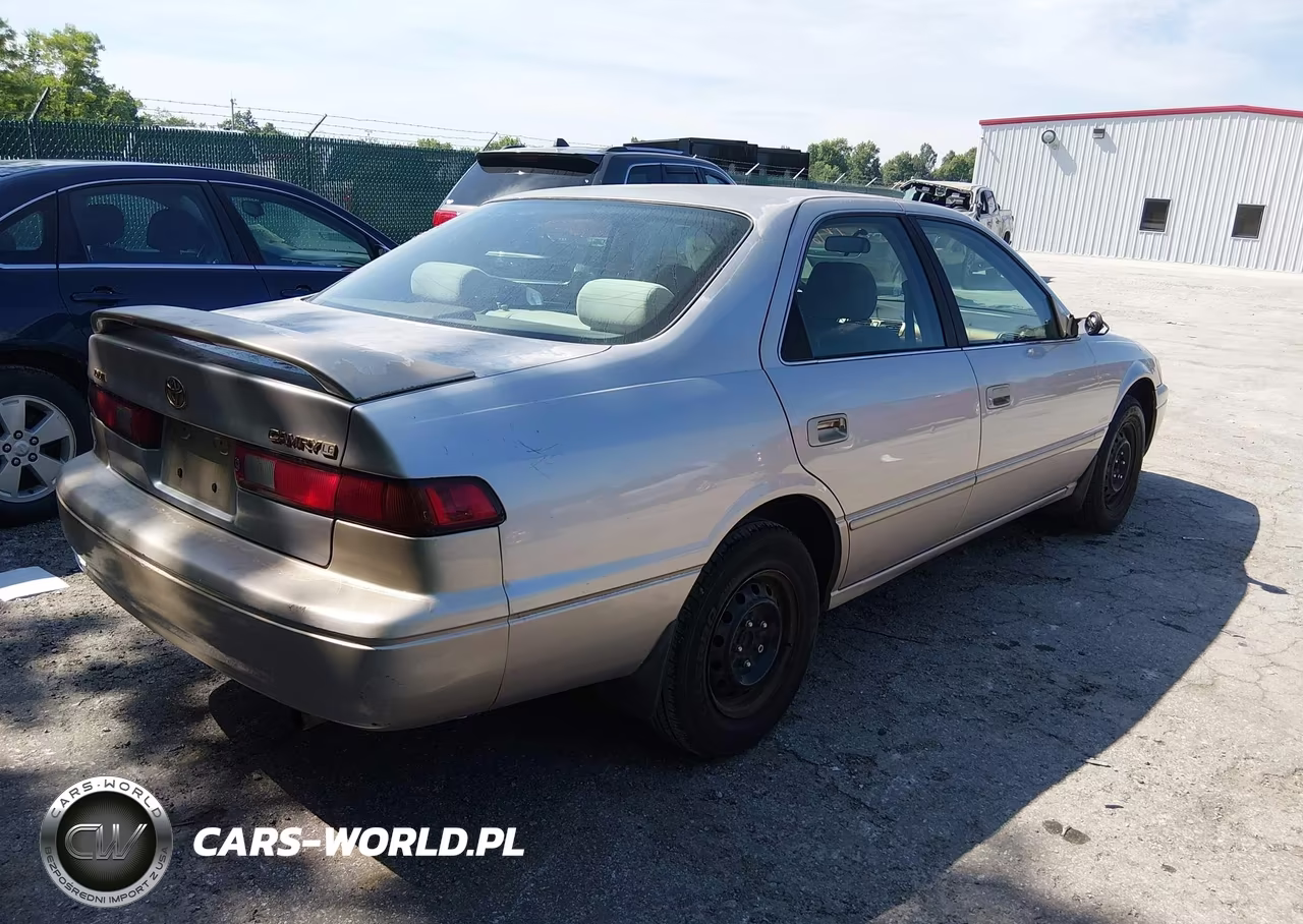 1998 Toyota Camry Le VIN:4T1BG22K0WU334217 - 4