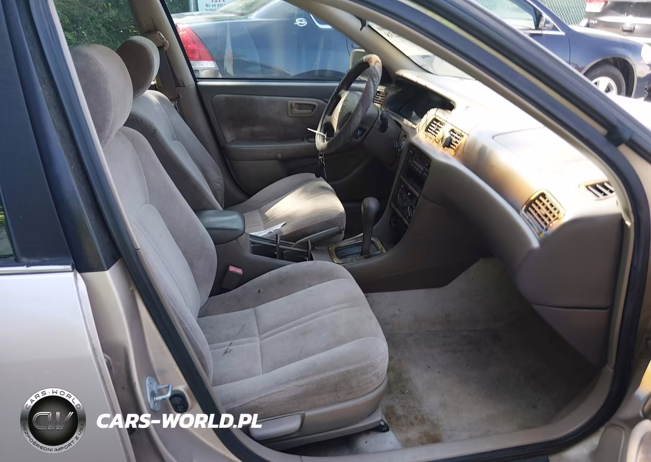 1998 Toyota Camry Le VIN:4T1BG22K0WU334217 - 5