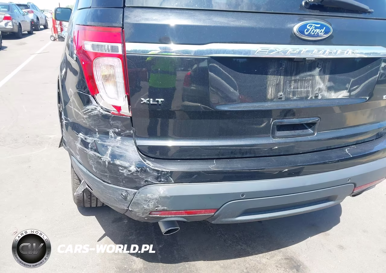 2015 Ford Explorer Xlt VIN:1FM5K7D83FGB06690 - 17