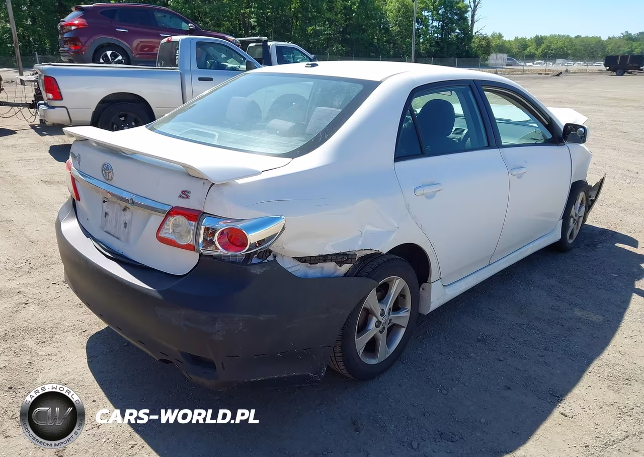 2011 Toyota Corolla S VIN:2T1BU4EE6BC600247 - 4