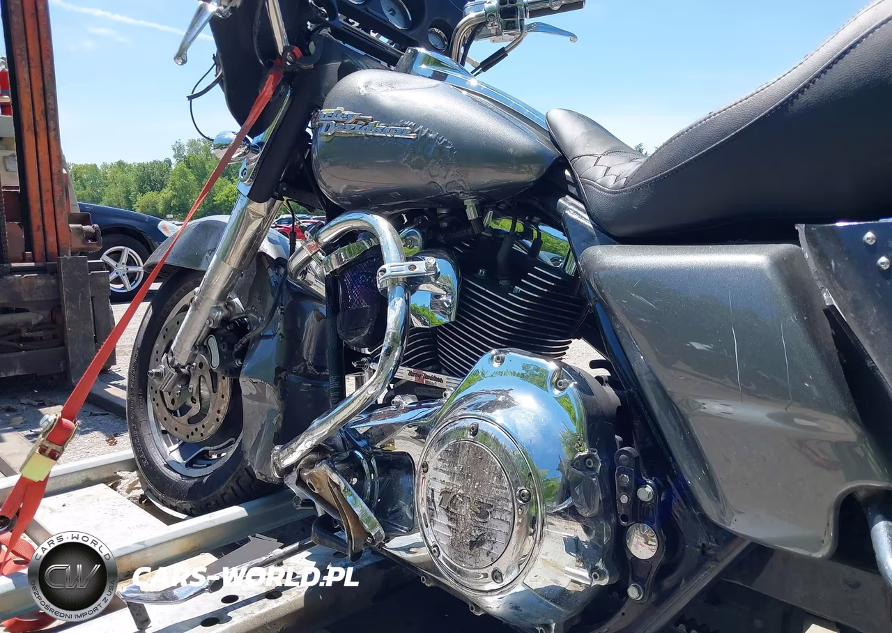 2007 Harley-Davidson Flhx VIN:1HD1KB4157Y709837 - 18