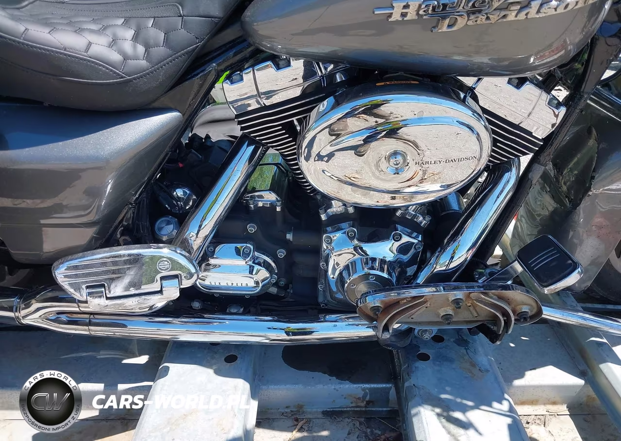 2007 Harley-Davidson Flhx VIN:1HD1KB4157Y709837 - 8