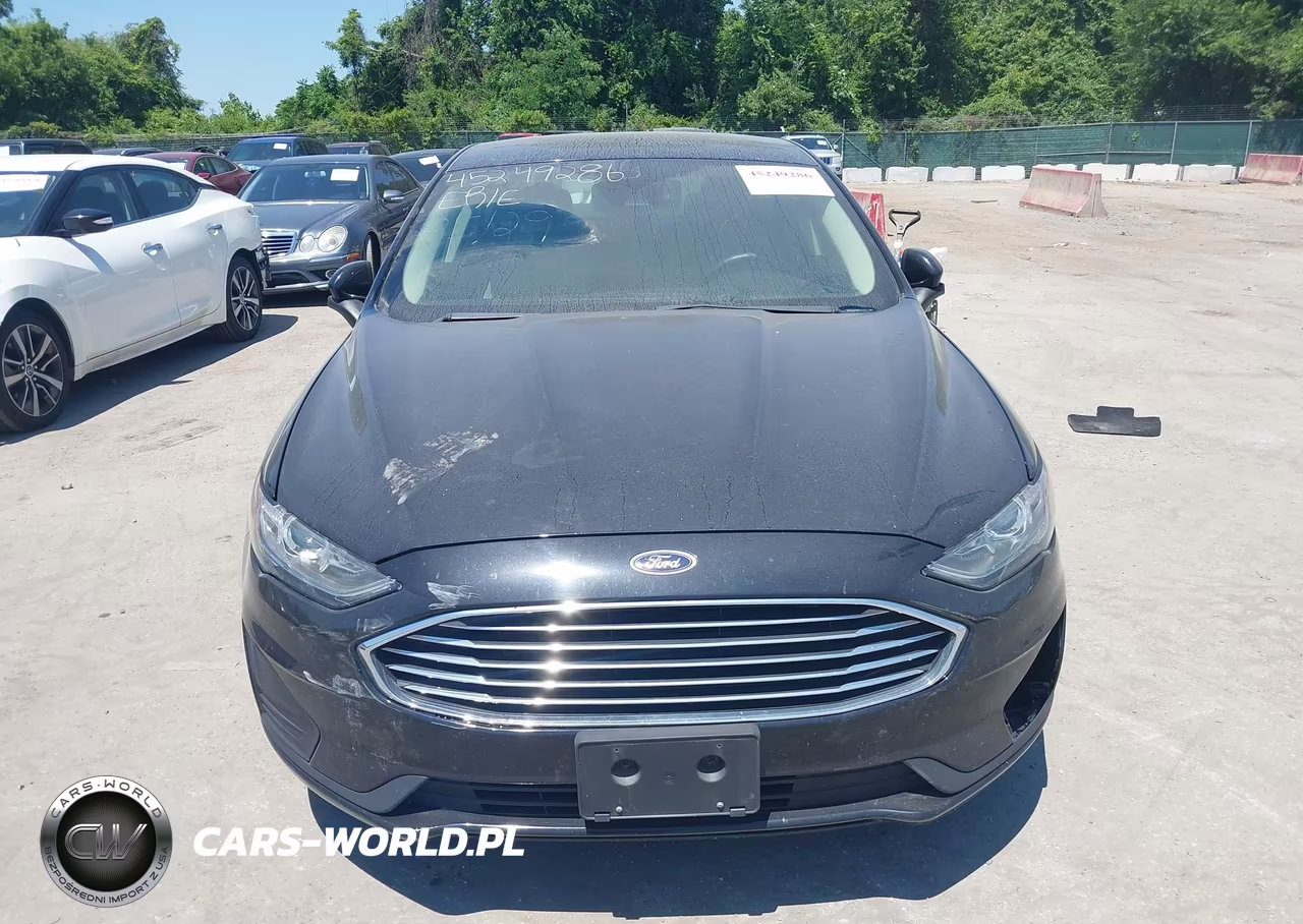 2019 Ford Fusion S VIN:3FA6P0G79KR211148 - 12