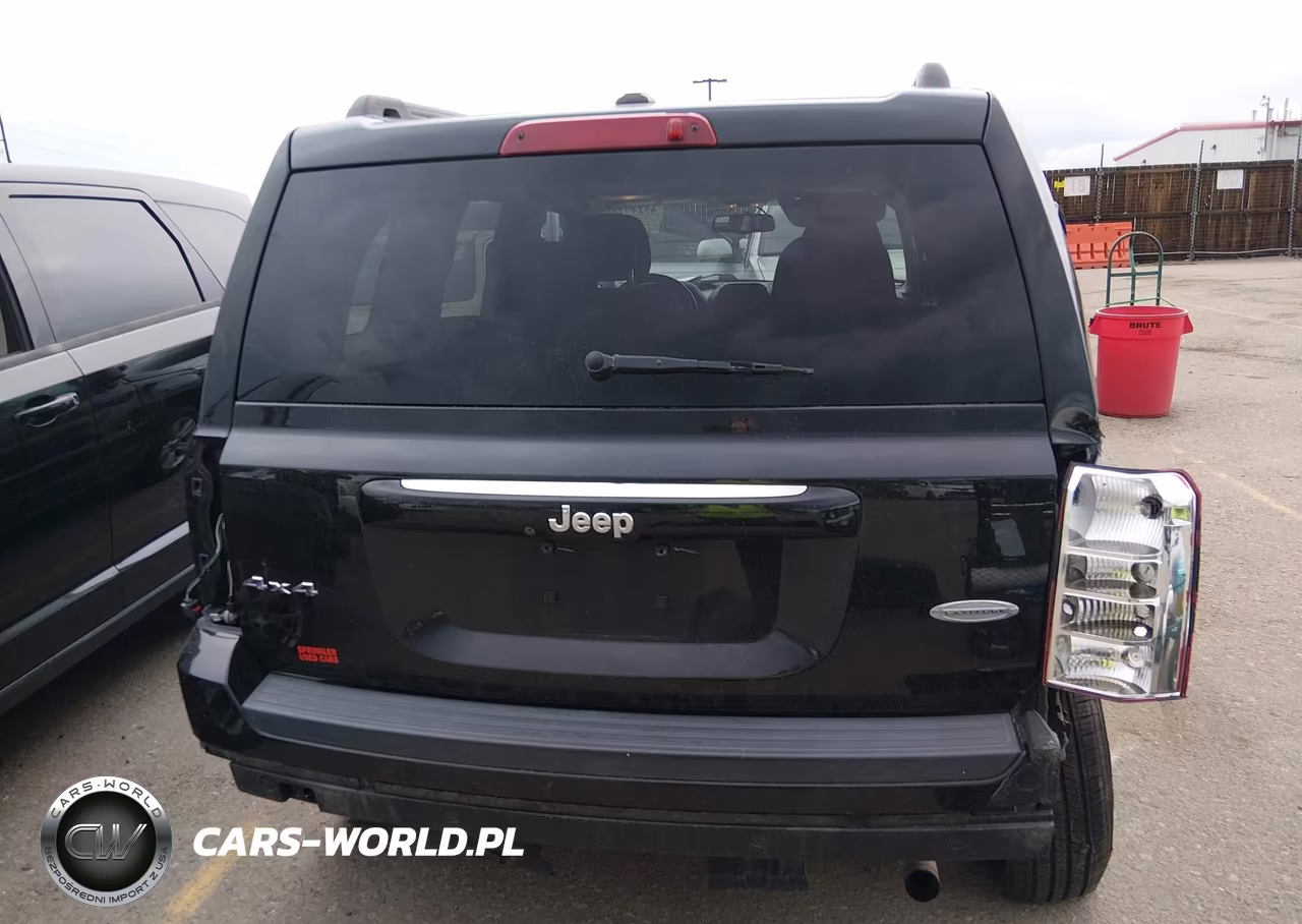 2016 Jeep Patriot Latitude VIN:1C4NJRFB2GD783194 - 17