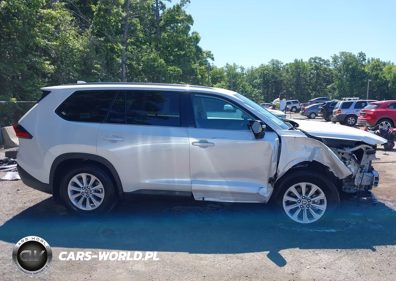 2024 Toyota Grand Highlander Xle VIN:5TDAAAB54RS059093 - 14