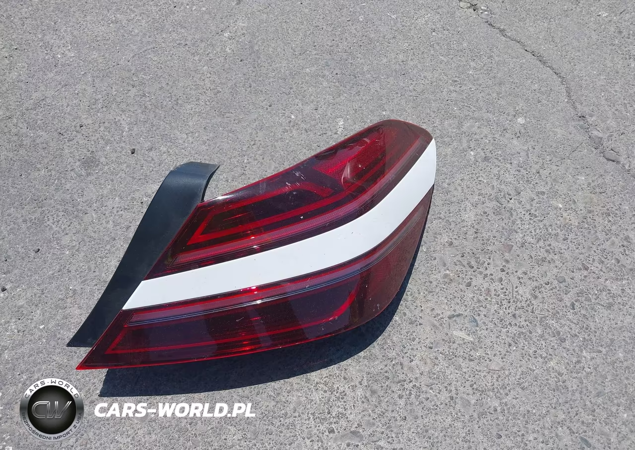 2022 Genesis G70 3.3T Rwd Launch Edition VIN:KMTG14TE2NU082213 - 11