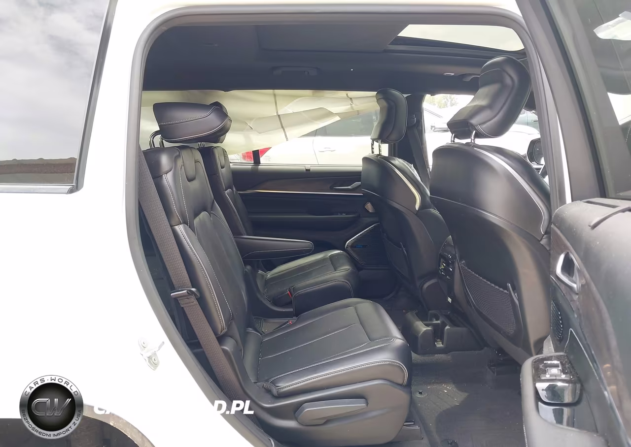 2021 Jeep Grand Cherokee L Overland 4X4 VIN:1C4RJKDG1M8129640 - 8