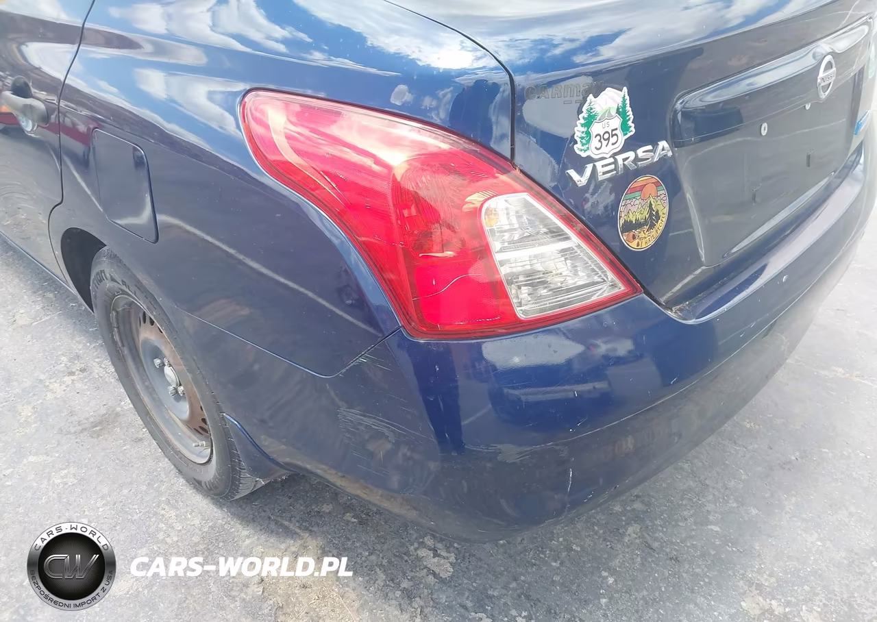 2013 Nissan Versa 1.6 S VIN:3N1CN7AP5DL821464 - 14