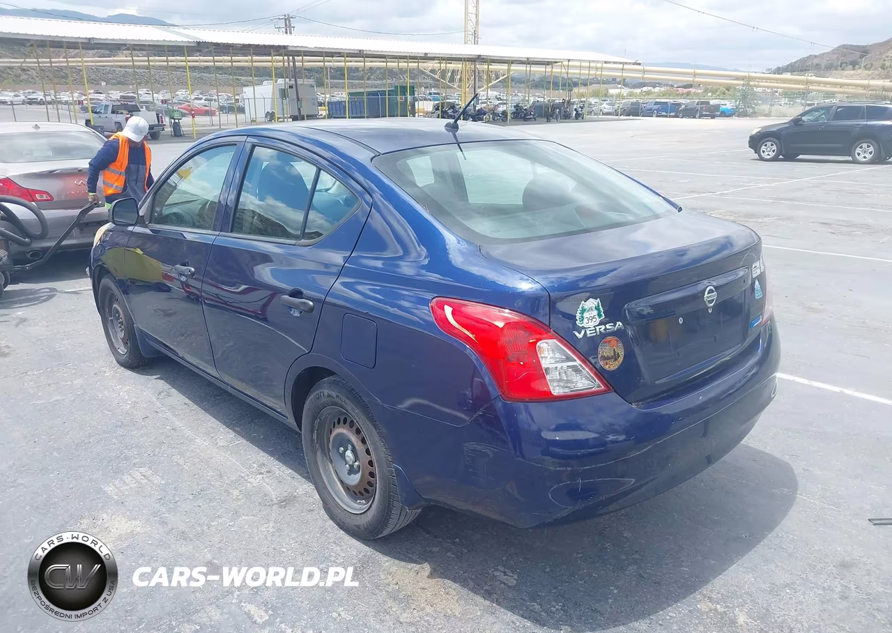 2013 Nissan Versa 1.6 S VIN:3N1CN7AP5DL821464 - 3
