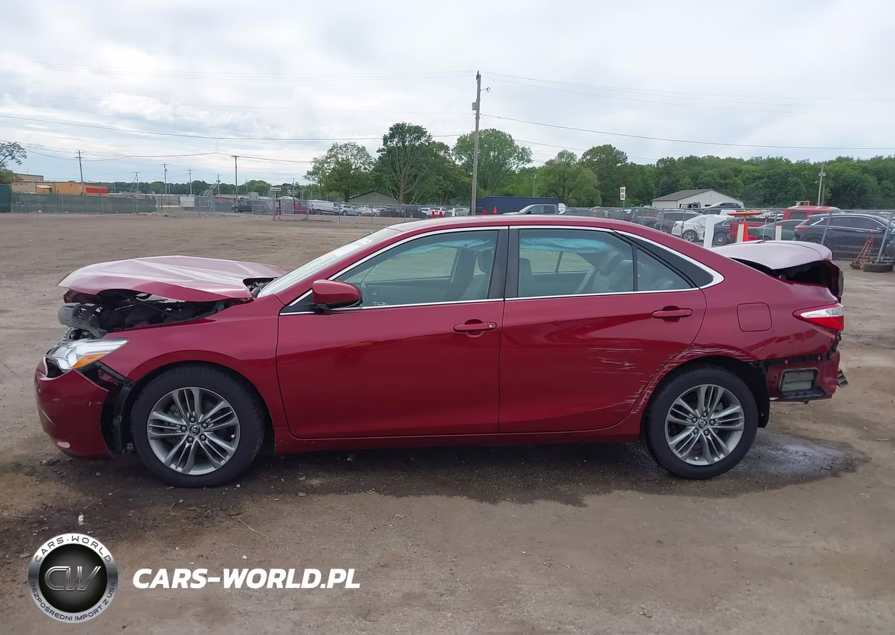 2015 Toyota Camry Se VIN:4T1BF1FK7FU875563 - 15