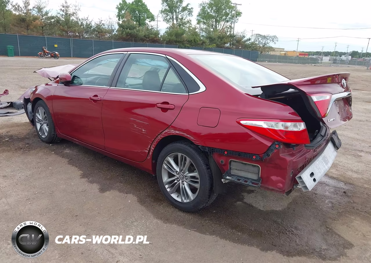 2015 Toyota Camry Se VIN:4T1BF1FK7FU875563 - 3