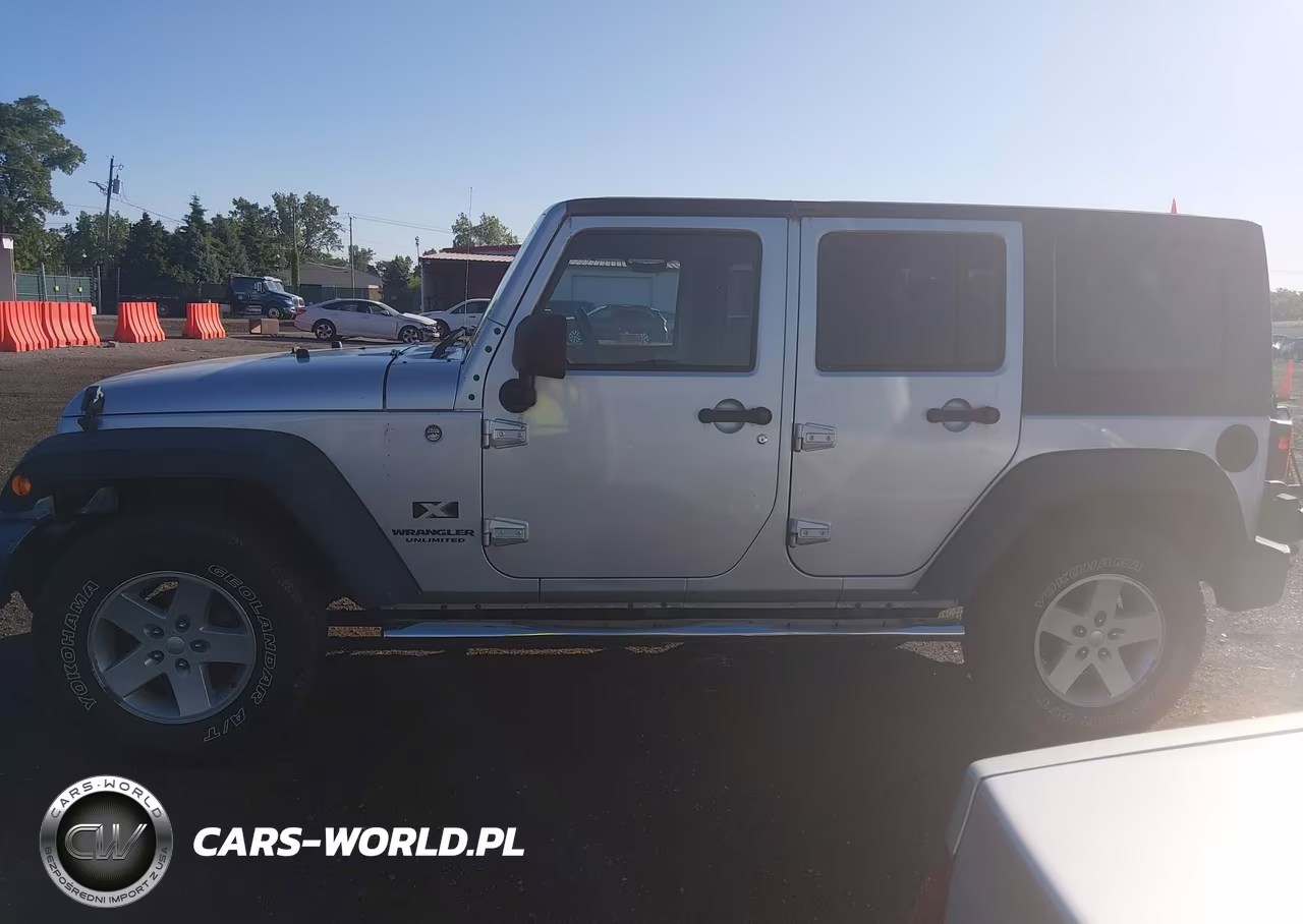 2009 Jeep Wrangler Unlimited X VIN:1J4GA39129L722682 - 14