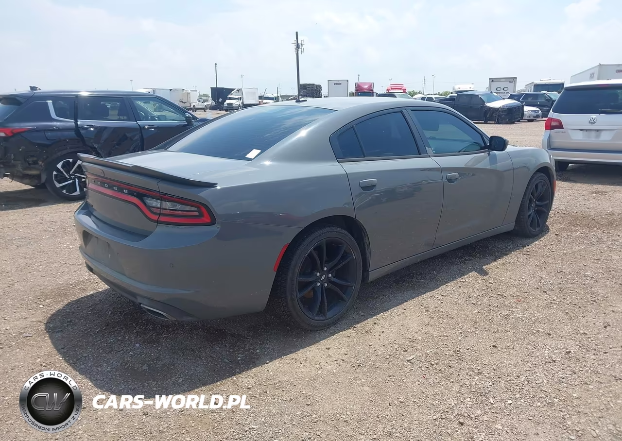 2018 Dodge Charger Sxt Rwd VIN:2C3CDXBG6JH135666 - 4
