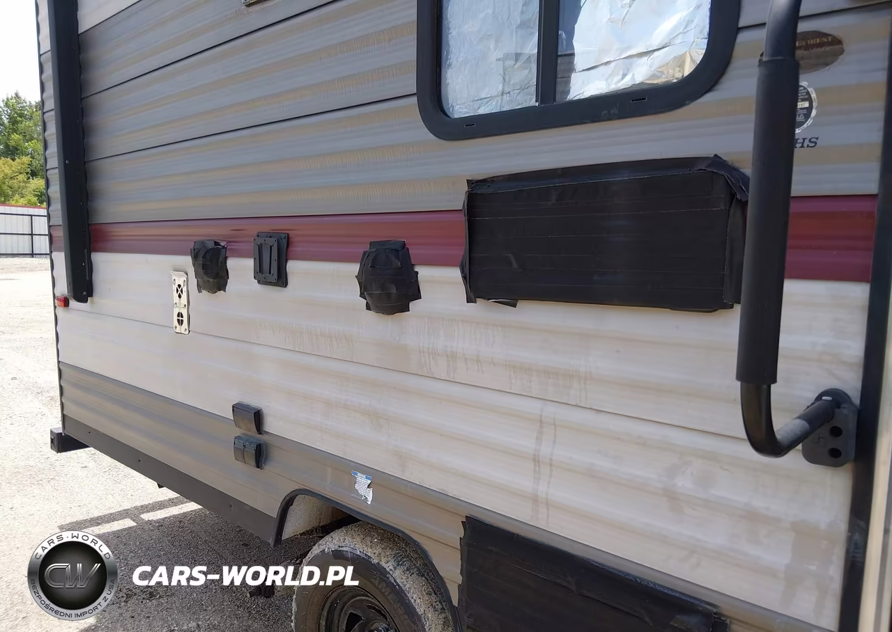 2018 Forest River Cherokee VIN:4X4TCK611JK048235 - 13