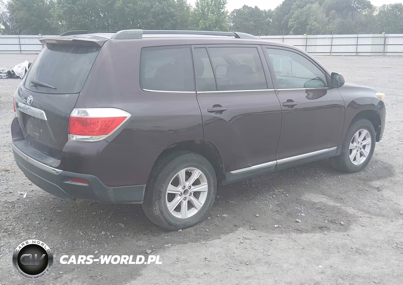 2013 Toyota Highlander Base Plus VIN:5TDZA3EHXDS041291 - 4