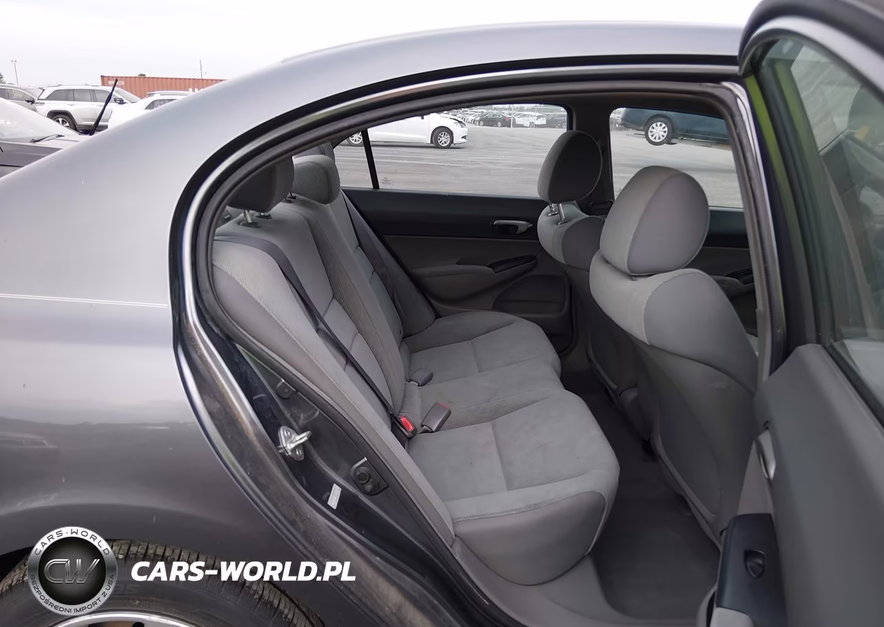 2010 Honda Civic Lx VIN:19XFA1F58AE084156 - 8