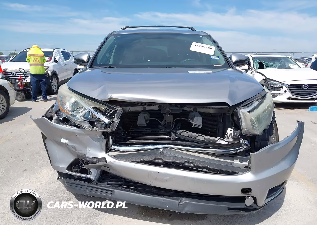 2016 Toyota Highlander Le Plus V6 VIN:5TDZKRFH3GS187406 - 12
