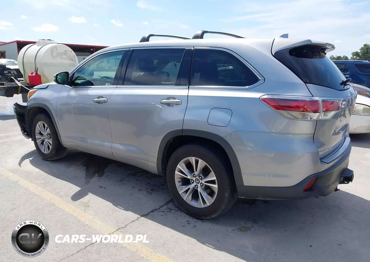 2016 Toyota Highlander Le Plus V6 VIN:5TDZKRFH3GS187406 - 3