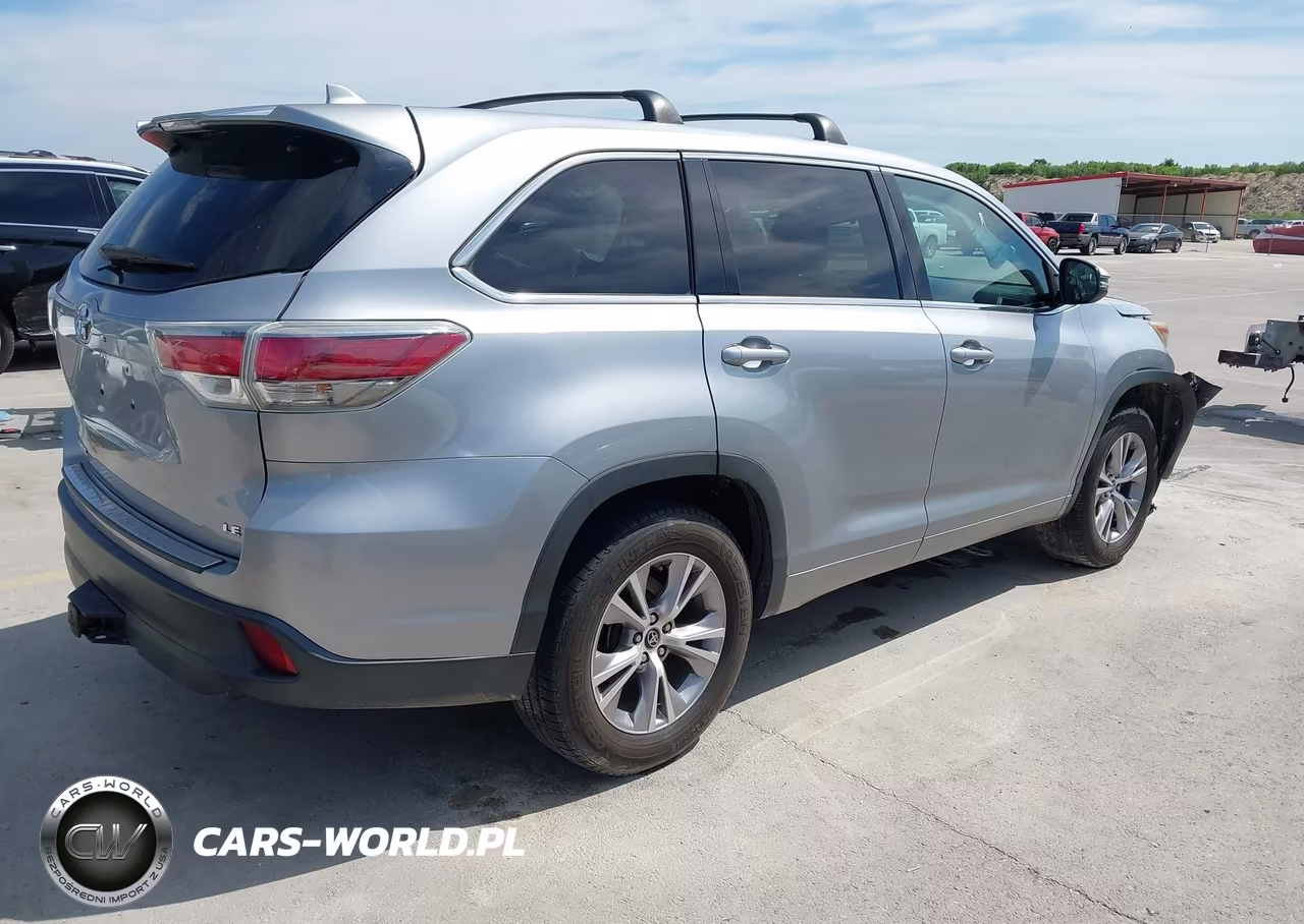 2016 Toyota Highlander Le Plus V6 VIN:5TDZKRFH3GS187406 - 4