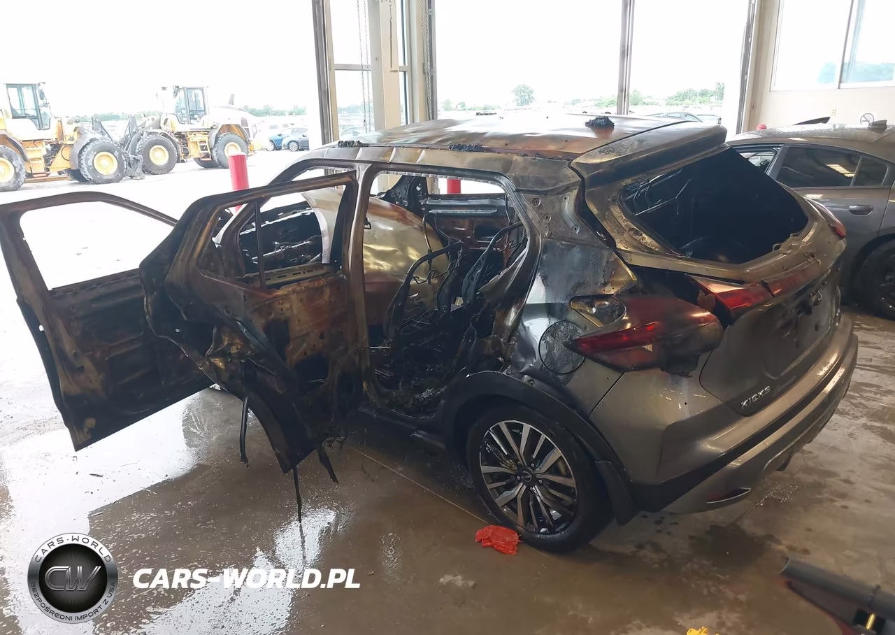 2024 Nissan Kicks Sv Xtronic Cvt VIN:3N1CP5CV3RL572826 - 3