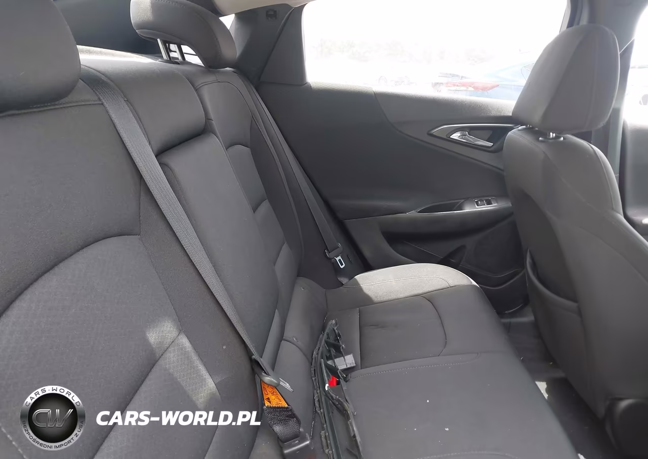 2019 Chevrolet Malibu Lt VIN:1G1ZD5ST7KF166511 - 8