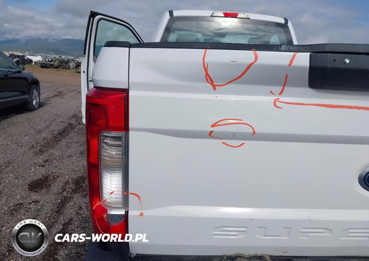 2018 Ford F-250 Xl VIN:1FTBF2B63JEC83776 - 13
