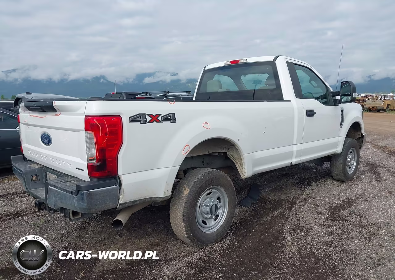 2018 Ford F-250 Xl VIN:1FTBF2B63JEC83776 - 4