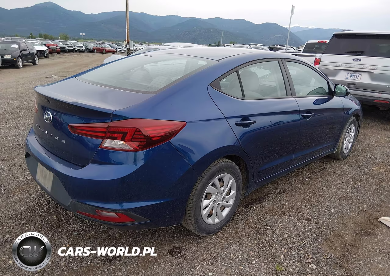 2019 Hyundai Elantra Se VIN:5NPD74LF1KH493407 - 4