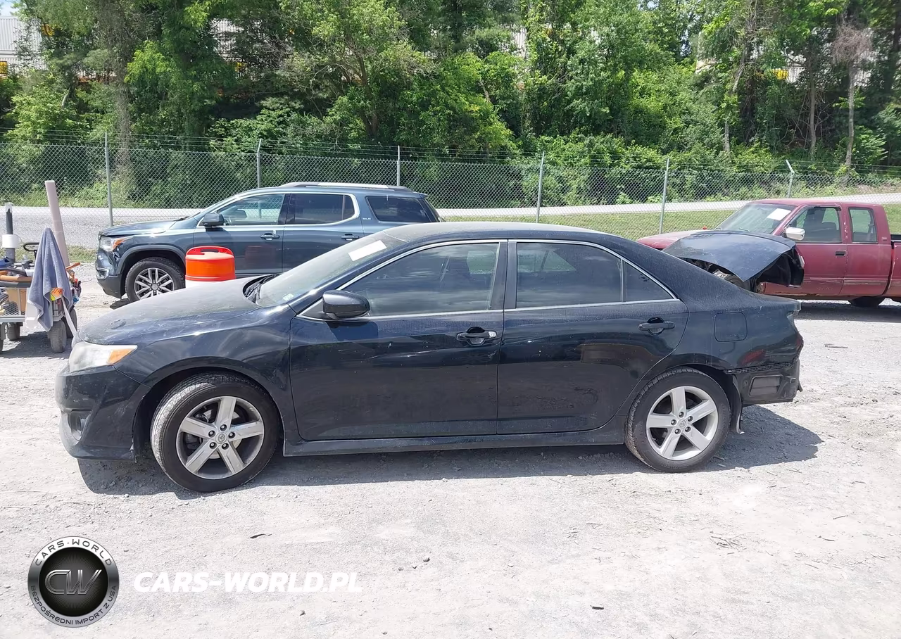 2014 Toyota Camry Se VIN:4T1BF1FK4EU430549 - 15