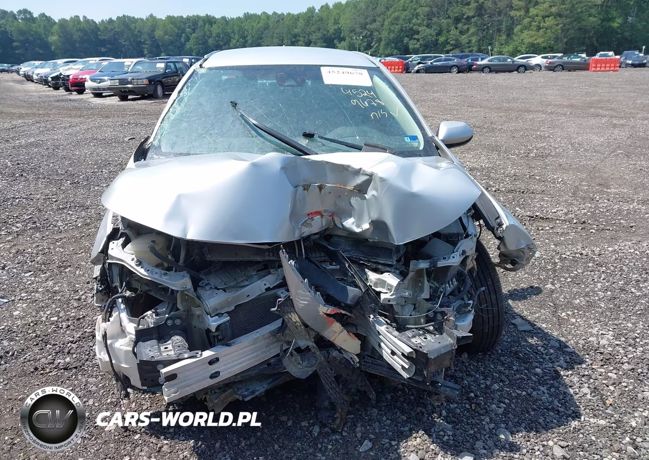 2021 Toyota Corolla Le VIN:5YFEPMAE3MP253019 - 6