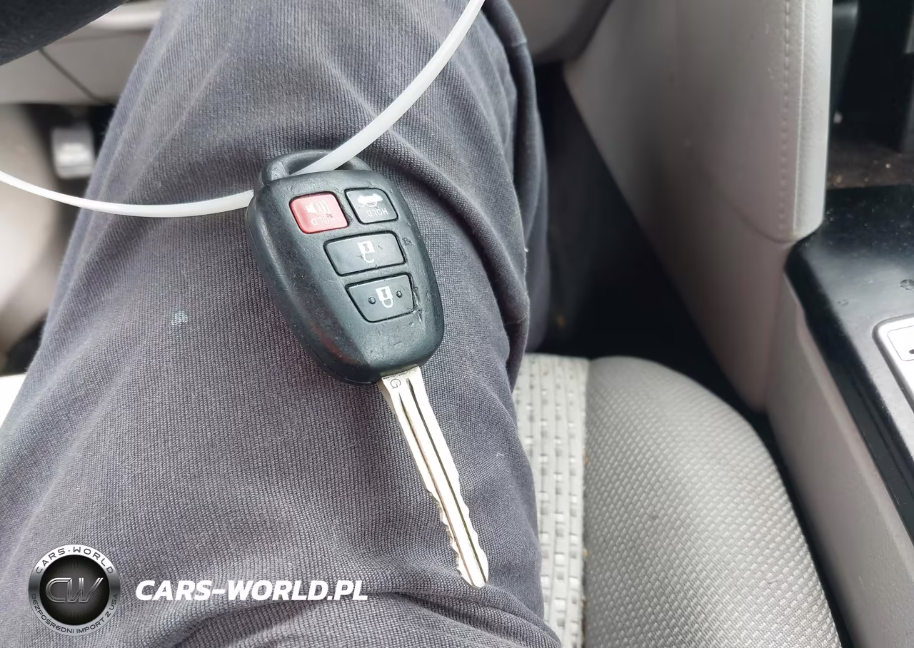 2014 Toyota Camry Le VIN:4T4BF1FK4ER432209 - 11