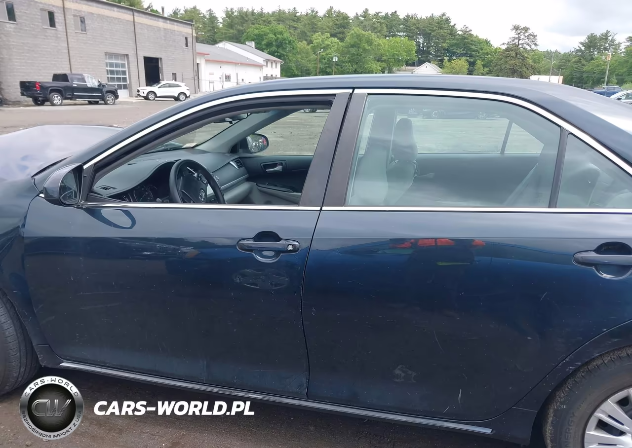 2014 Toyota Camry Le VIN:4T4BF1FK4ER432209 - 15