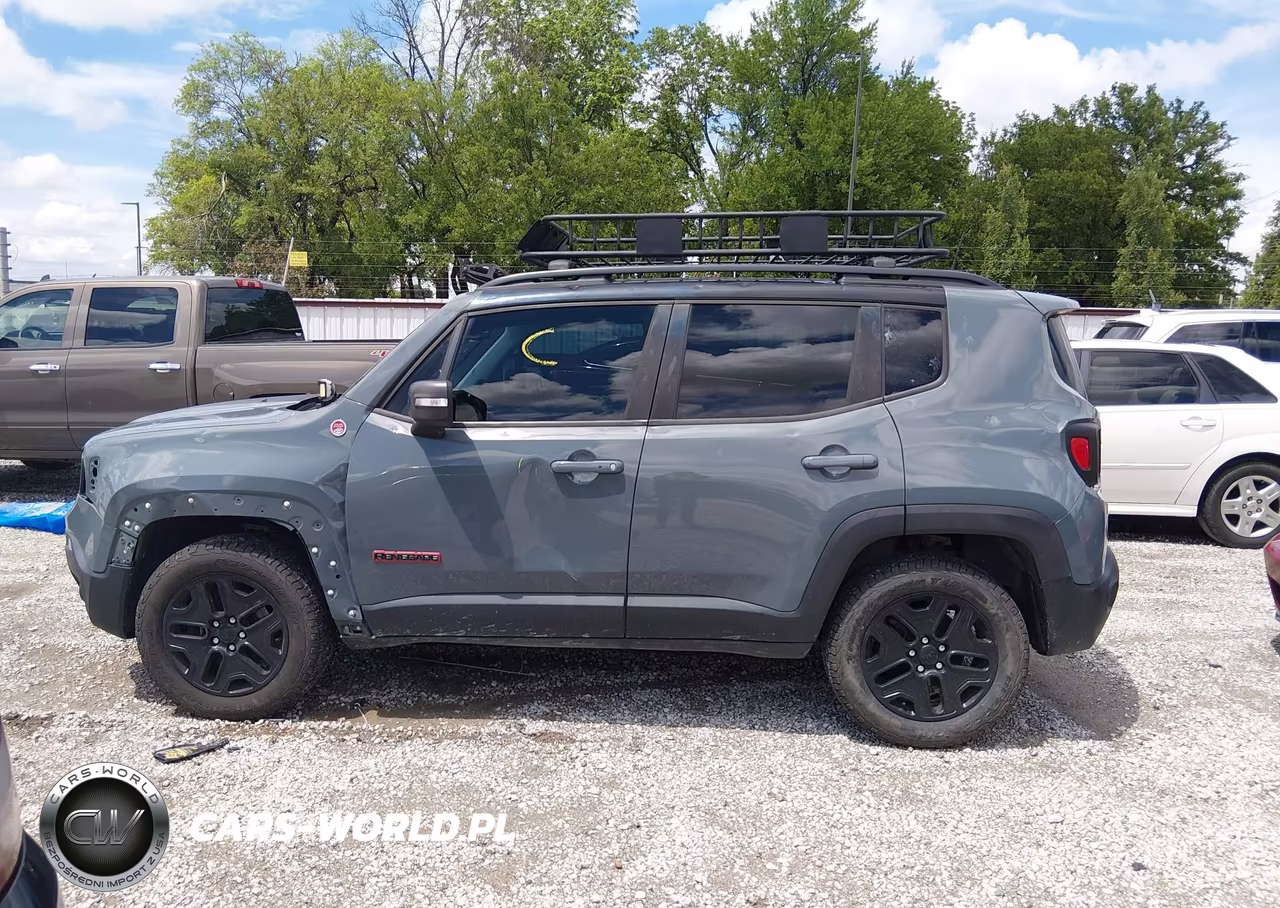 2018 Jeep Renegade Trailhawk 4X4 VIN:ZACCJBCB6JPH58309 - 14