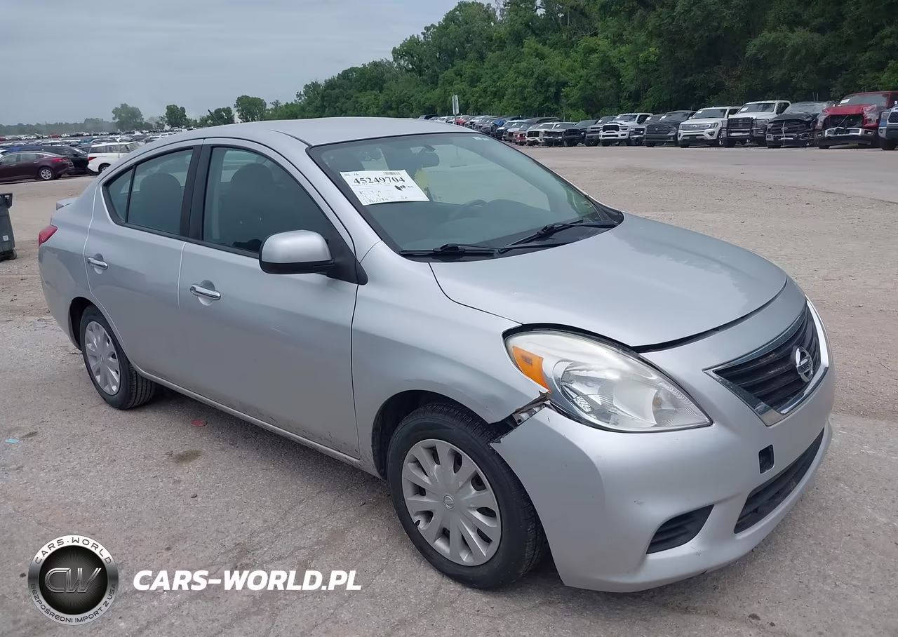 2013 Nissan Versa 1.6 Sv