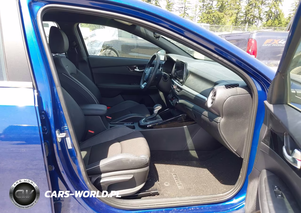 2024 Kia Forte Gt-Line VIN:3KPF54AD3RE781797 - 5
